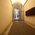 Navona Large 1Br Holiday House