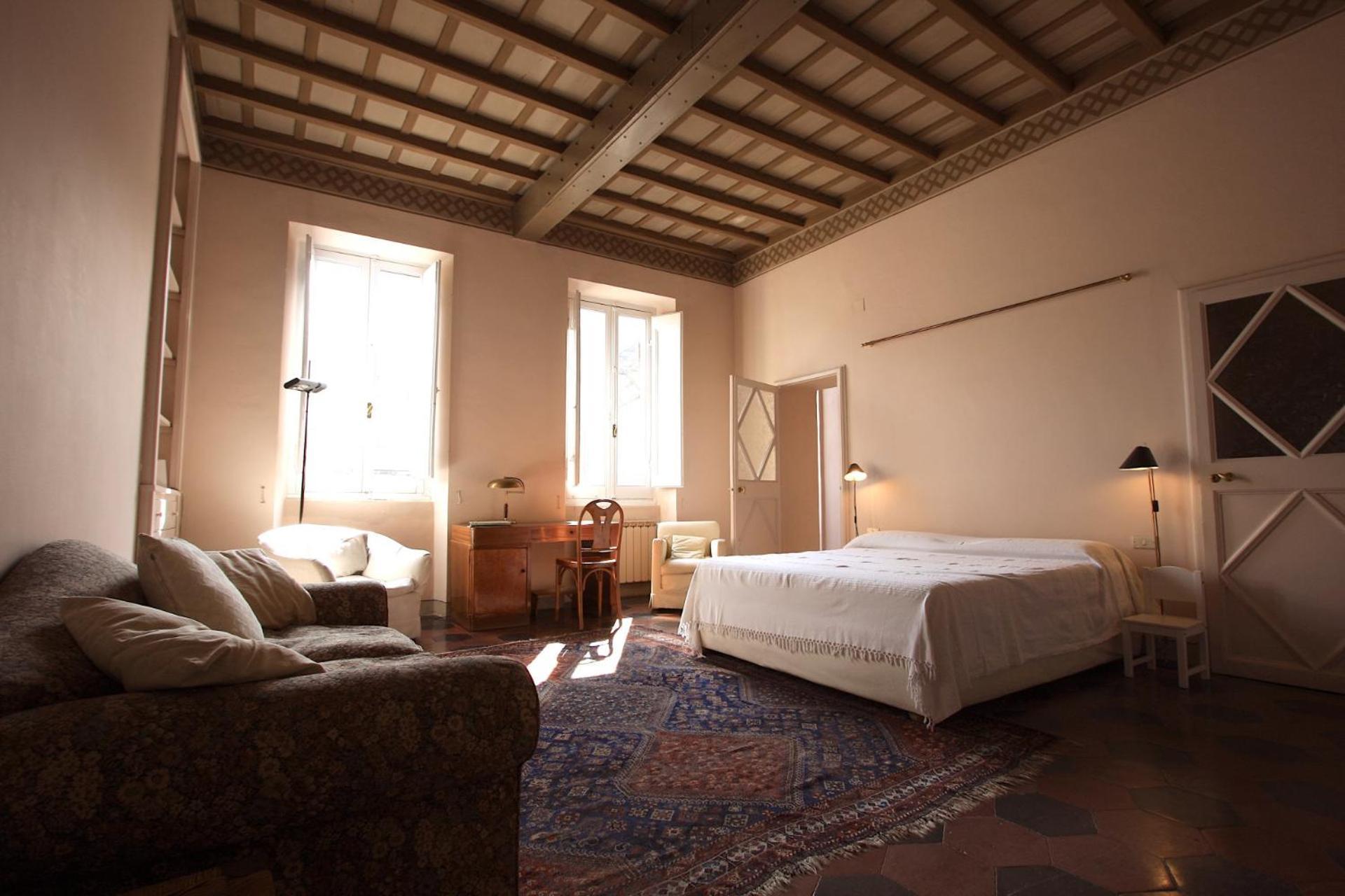 Navona Large 1br House * Rom